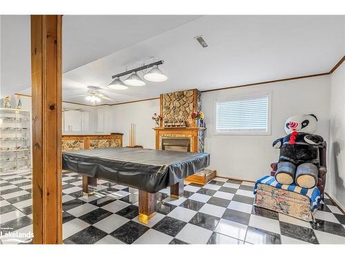 52 Dyer Drive, Wasaga Beach, ON - Indoor Photo Showing Other Room