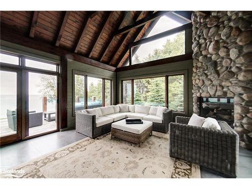 148 Georgian Beach Lane, Meaford, ON - Indoor Photo Showing Living Room With Fireplace