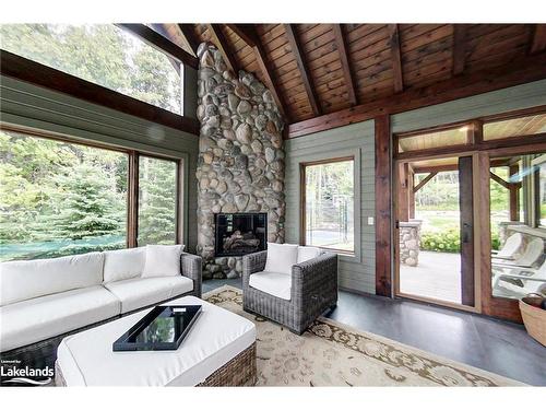 148 Georgian Beach Lane, Meaford, ON - Indoor Photo Showing Living Room With Fireplace