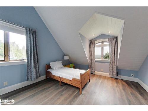 148 Georgian Beach Lane, Meaford, ON - Indoor Photo Showing Bedroom