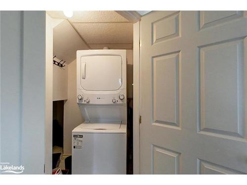 872 Suncrest Circle, Collingwood, ON - Indoor Photo Showing Laundry Room