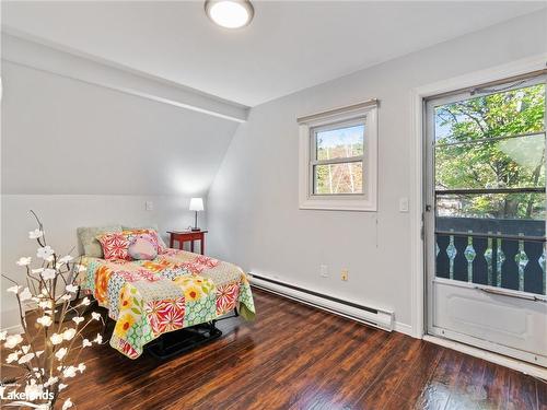 18 Wilshier Boulevard, Bracebridge, ON - Indoor Photo Showing Bedroom