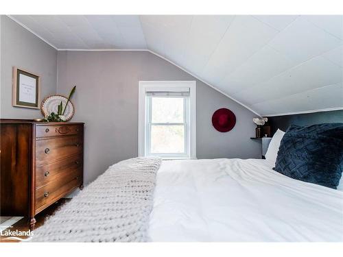 235 Jane Street, Stayner, ON - Indoor Photo Showing Bedroom