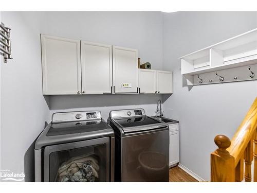 4 Foxwood Crescent, Wasaga Beach, ON - Indoor Photo Showing Laundry Room