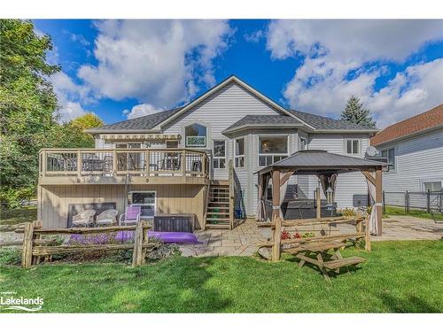 4 Foxwood Crescent, Wasaga Beach, ON - Outdoor With Deck Patio Veranda