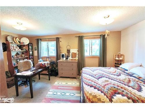 143 Orchard Drive, Thornbury, ON - Indoor Photo Showing Bedroom