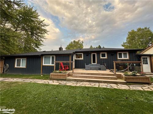 128 Orchard Drive, Thornbury, ON - Outdoor With Deck Patio Veranda