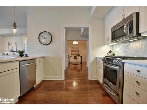 107-1 Shipyard Lane, Collingwood, ON - Indoor Photo Showing Kitchen