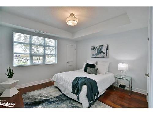 107-1 Shipyard Lane, Collingwood, ON - Indoor Photo Showing Bedroom