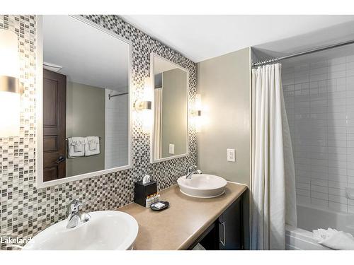 244-190 Jozo Weider Boulevard, The Blue Mountains, ON - Indoor Photo Showing Bathroom