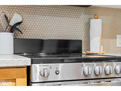 226-152 Jozo Weider Boulevard, The Blue Mountains, ON - Indoor Photo Showing Kitchen