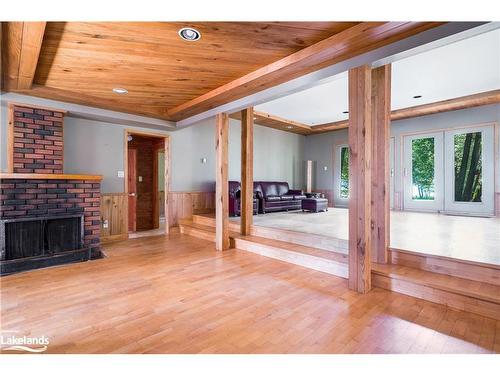 122 Eastwind Lane, The Blue Mountains, ON - Indoor With Fireplace