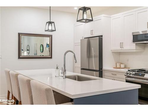 55 Jack Street, Huntsville, ON - Indoor Photo Showing Kitchen With Upgraded Kitchen