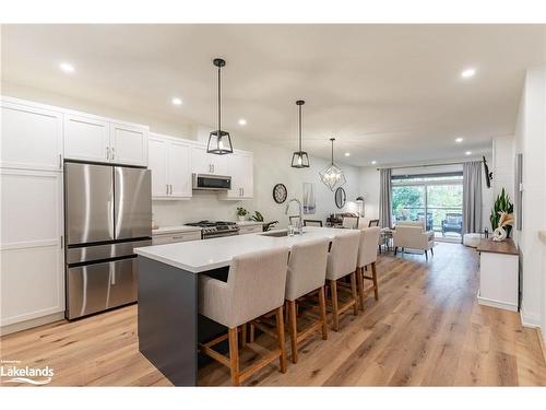 55 Jack Street, Huntsville, ON - Indoor Photo Showing Kitchen With Upgraded Kitchen