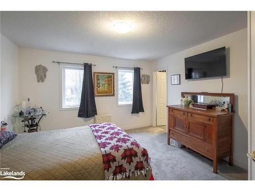 131 Stonebrook Way, Markdale, ON - Indoor Photo Showing Bedroom