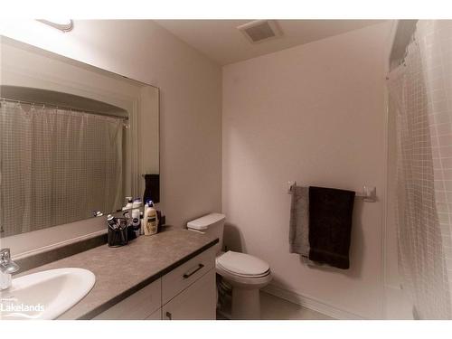 131 Stonebrook Way, Markdale, ON - Indoor Photo Showing Bathroom