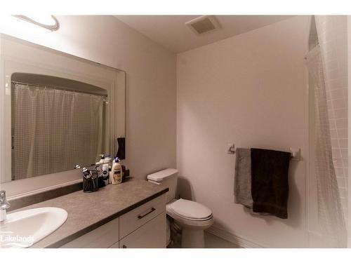 131 Stonebrook Way, Markdale, ON - Indoor Photo Showing Bathroom