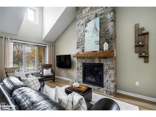 19 Lynden Street, Collingwood, ON - Indoor Photo Showing Living Room With Fireplace