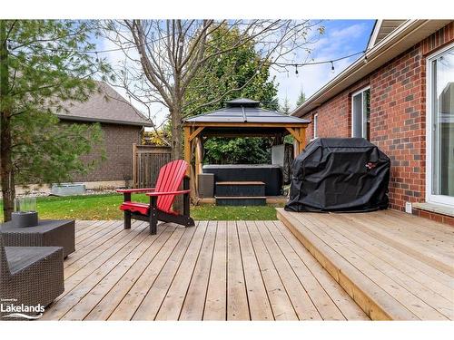 19 Lynden Street, Collingwood, ON - Outdoor With Deck Patio Veranda