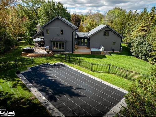 11 Woodview Drive, Clearview, ON - Outdoor With Deck Patio Veranda