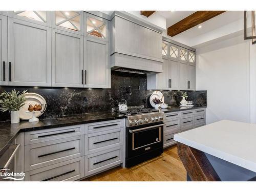 22 East John Street, Cookstown, ON - Indoor Photo Showing Kitchen With Upgraded Kitchen