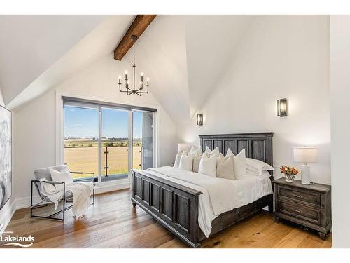 22 East John Street, Cookstown, ON - Indoor Photo Showing Bedroom