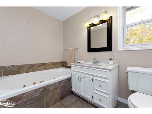 33 Humphrey Drive, Seguin, ON - Indoor Photo Showing Bathroom