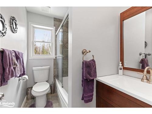 33 Humphrey Drive, Seguin, ON - Indoor Photo Showing Bathroom