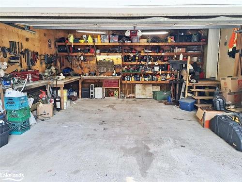 33 Humphrey Drive, Seguin, ON - Indoor Photo Showing Garage