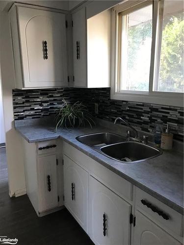 400 Walnut Street, Collingwood, ON - Indoor Photo Showing Kitchen With Double Sink