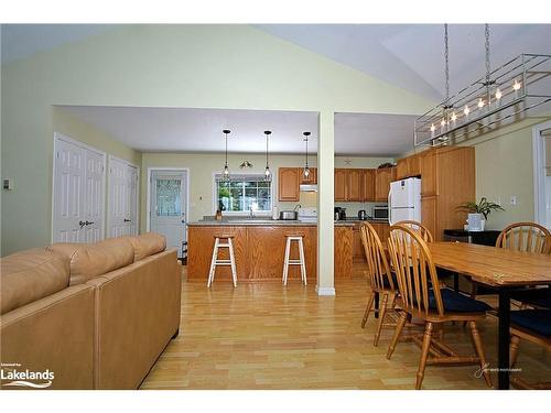 1354 Tiny Beaches Road N, Tiny Twp, ON - Indoor Photo Showing Dining Room