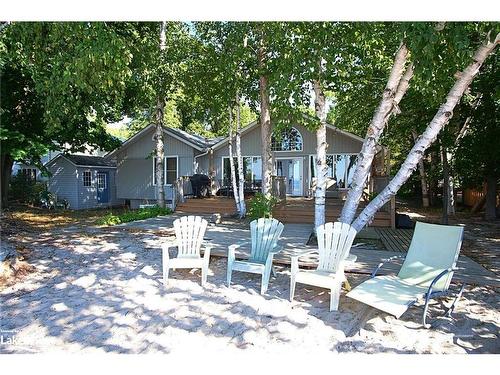 1354 Tiny Beaches Road N, Tiny Twp, ON - Outdoor