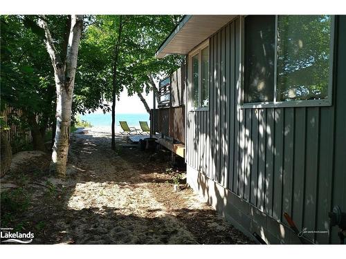 1354 Tiny Beaches Road N, Tiny Twp, ON - Outdoor