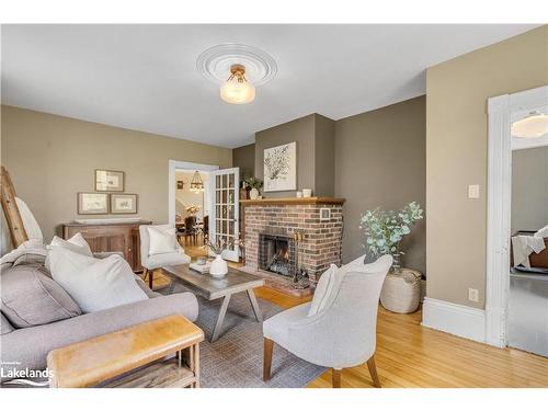 190 Old Lakeshore Road Road, The Blue Mountains, ON - Indoor Photo Showing Living Room With Fireplace