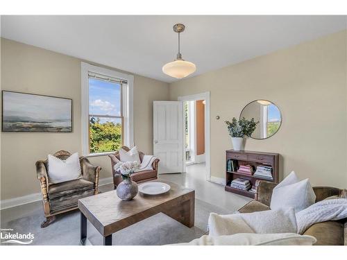 190 Old Lakeshore Road Road, The Blue Mountains, ON - Indoor Photo Showing Living Room