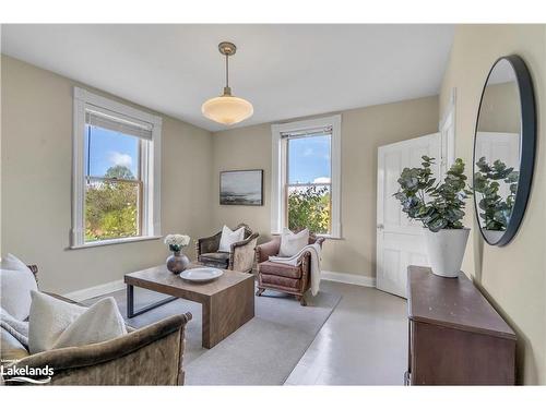 190 Old Lakeshore Road Road, The Blue Mountains, ON - Indoor Photo Showing Living Room