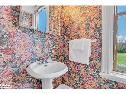 190 Old Lakeshore Road Road, The Blue Mountains, ON - Indoor Photo Showing Bathroom