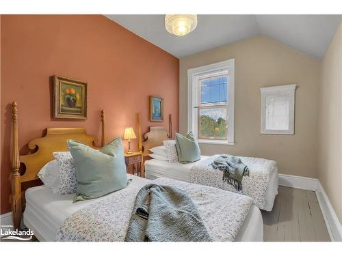 190 Old Lakeshore Road Road, The Blue Mountains, ON - Indoor Photo Showing Bedroom