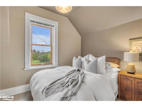 190 Old Lakeshore Road Road, The Blue Mountains, ON - Indoor Photo Showing Bedroom