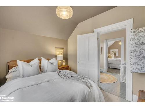 190 Old Lakeshore Road Road, The Blue Mountains, ON - Indoor Photo Showing Bedroom