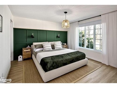 136 Maple Lane, The Blue Mountains, ON - Indoor Photo Showing Bedroom