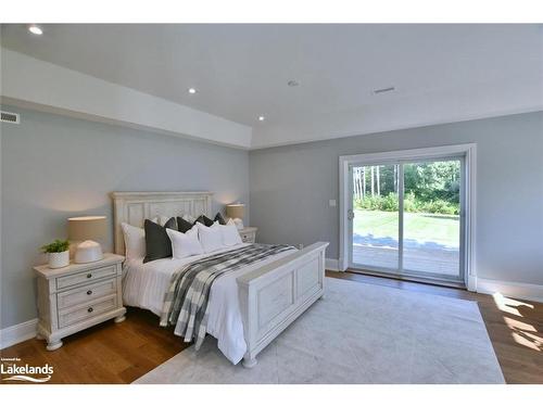 4 Laurel Boulevard, Collingwood, ON - Indoor Photo Showing Bedroom