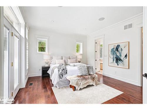 112 Cortina Crescent, The Blue Mountains, ON - Indoor Photo Showing Bedroom