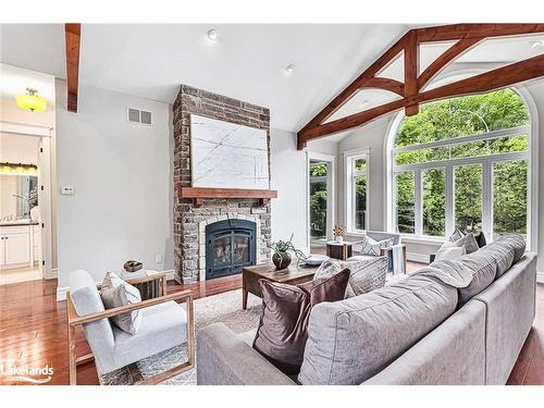 112 Cortina Crescent, The Blue Mountains, ON - Indoor Photo Showing Living Room With Fireplace