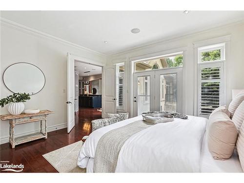 112 Cortina Crescent, The Blue Mountains, ON - Indoor Photo Showing Bedroom