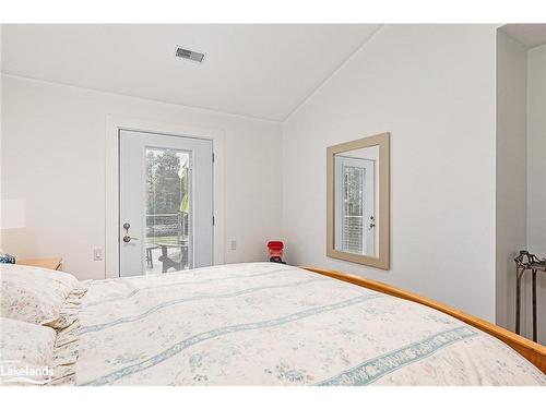 23 Forest Drive, Collingwood, ON - Indoor Photo Showing Bedroom