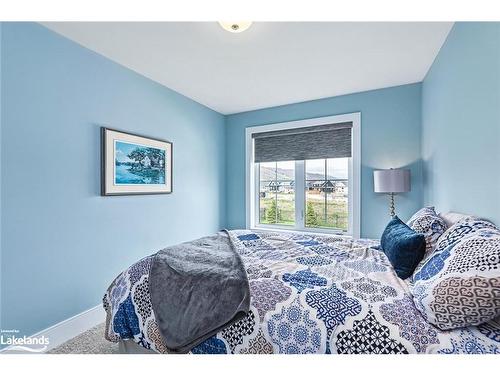 104 Red Pine Street, The Blue Mountains, ON - Indoor Photo Showing Bedroom