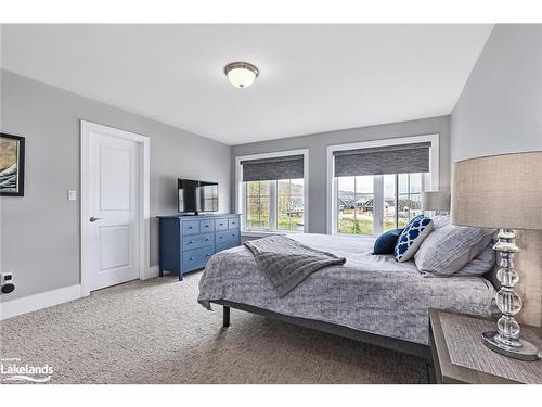 104 Red Pine Street, The Blue Mountains, ON - Indoor Photo Showing Bedroom