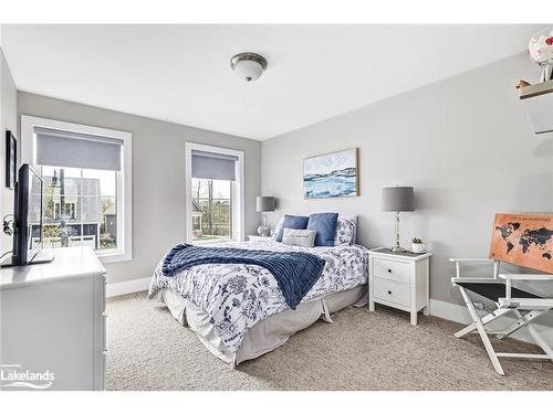 104 Red Pine Street, The Blue Mountains, ON - Indoor Photo Showing Bedroom