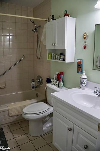 102-696 King Street, Midland, ON - Indoor Photo Showing Bathroom